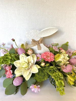 Happy Easter Centerpiece